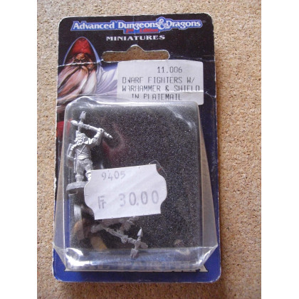 Dwarf Fighters with Warhammer & Shield in Platemail (blister figurines AD&D Miniatures de Ral Partha) 001